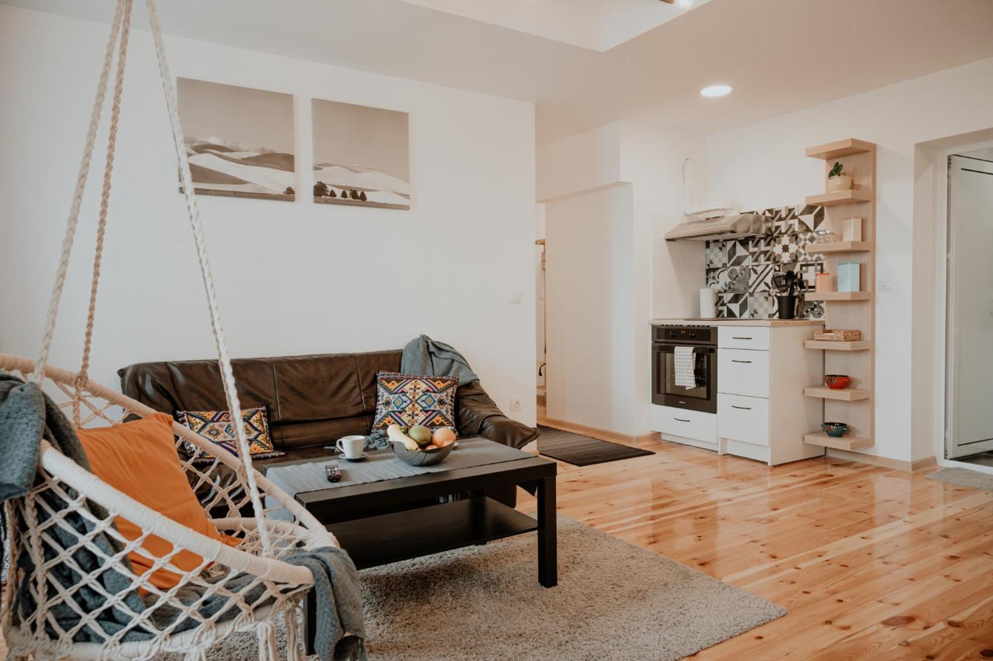 Artiesta - 5 Apartments София Экстерьер фото